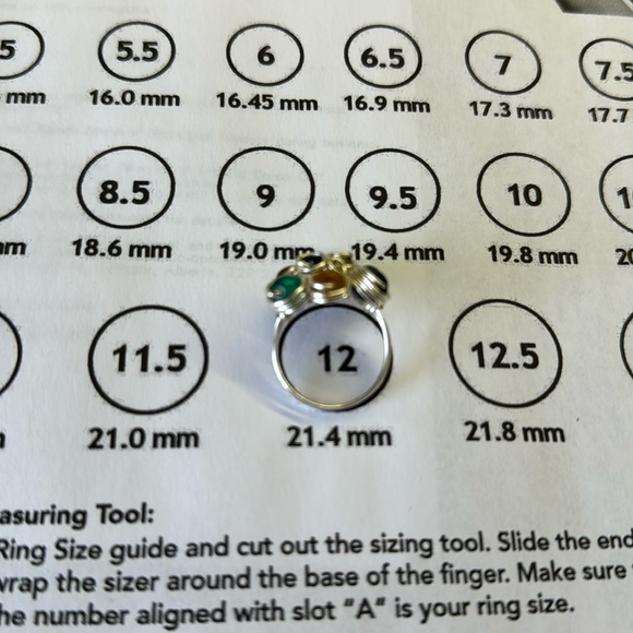 Silver ring - Picture 2 of 5